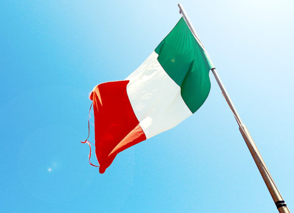 Bandeira da Itália simboliza curso de italiano na FSP